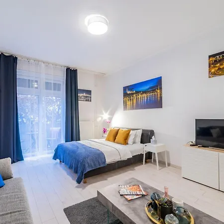 Del Mar * Budapeşte